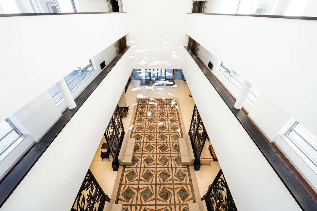Heston Hyde Hotel