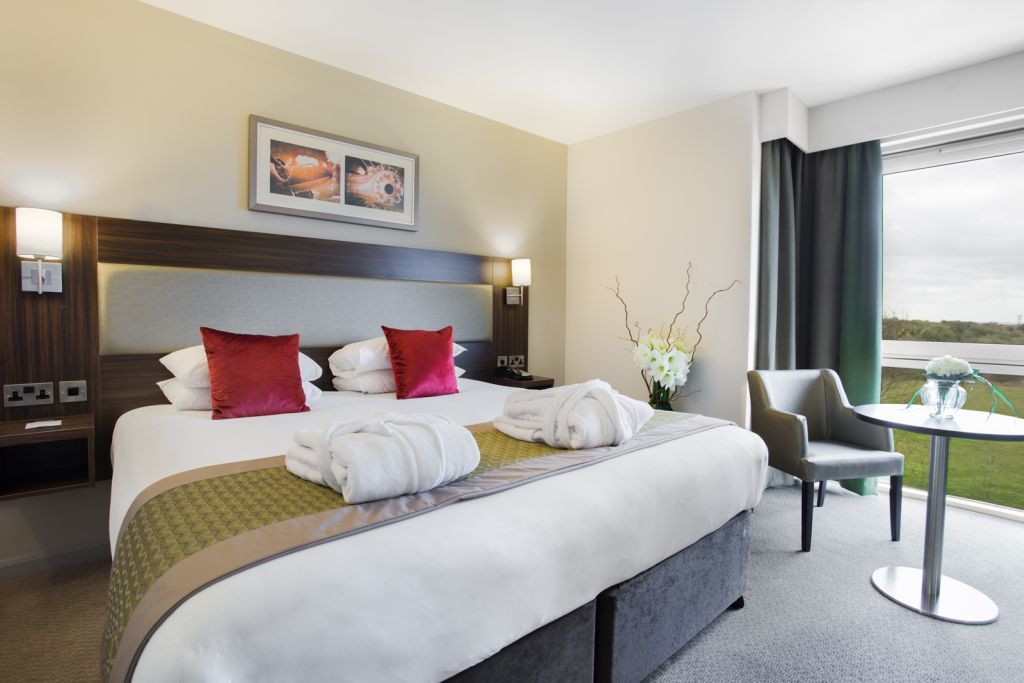 Heston Hyde 4*